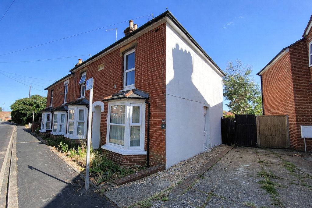 Property photo 1 of 10 Picture No. 11