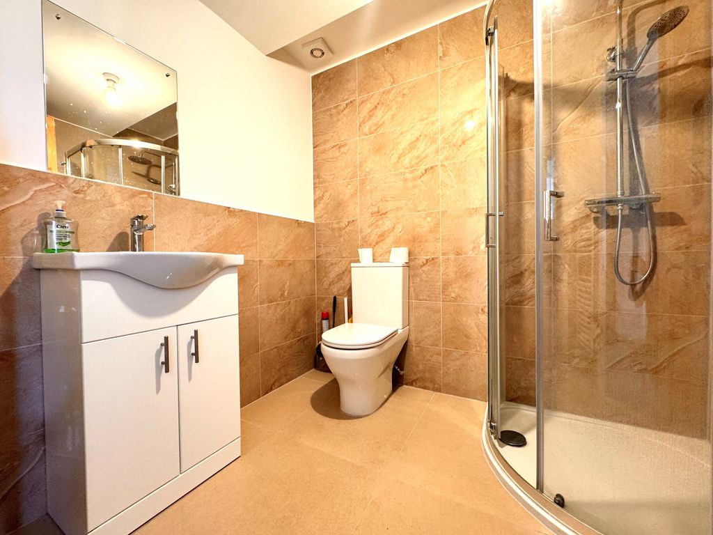 Property photo 3 of 3