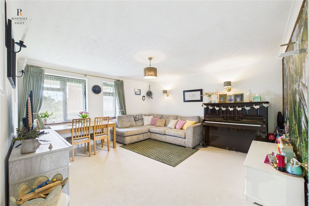Property photo 2 of 15 Picture No. 04