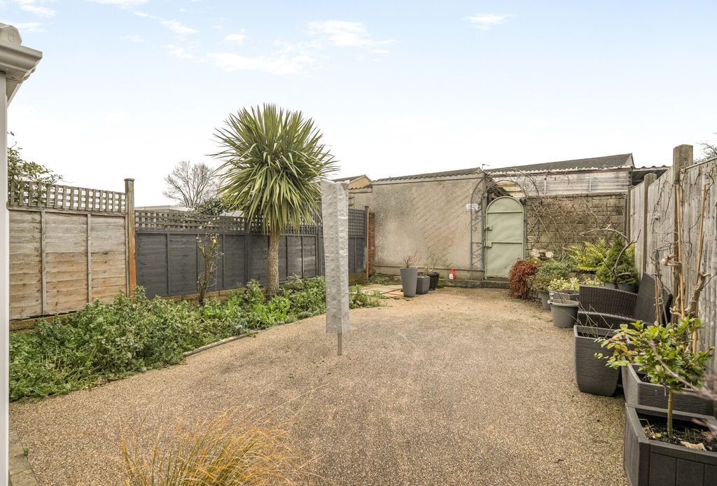 Property photo 2 of 13 Picture 2