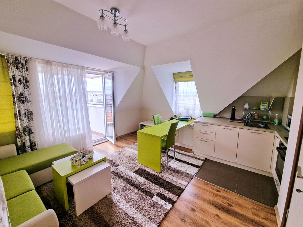 Property photo 1 of 18