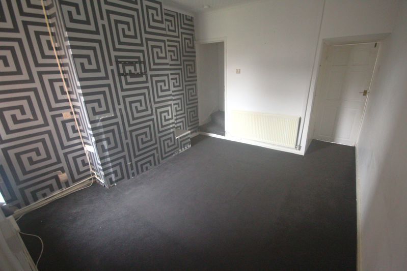 Property photo 3 of 7 Photo 5