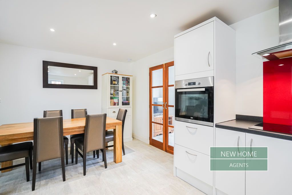 Property photo 3 of 26 Photo 11