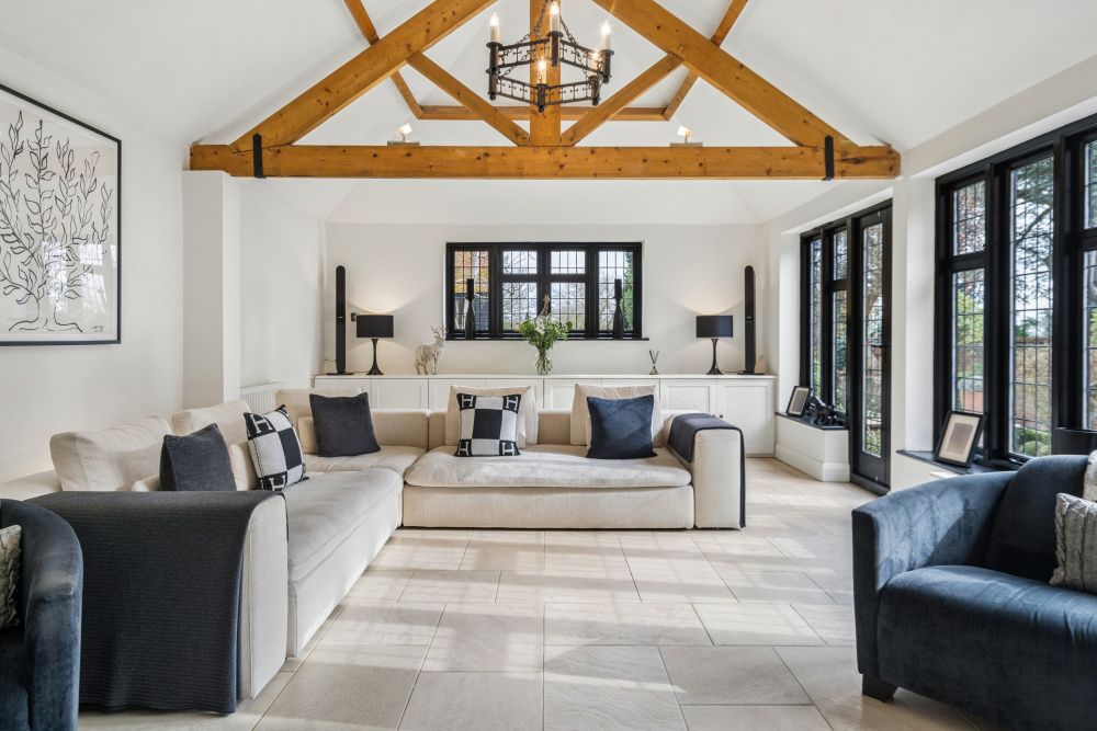 Property photo 3 of 18