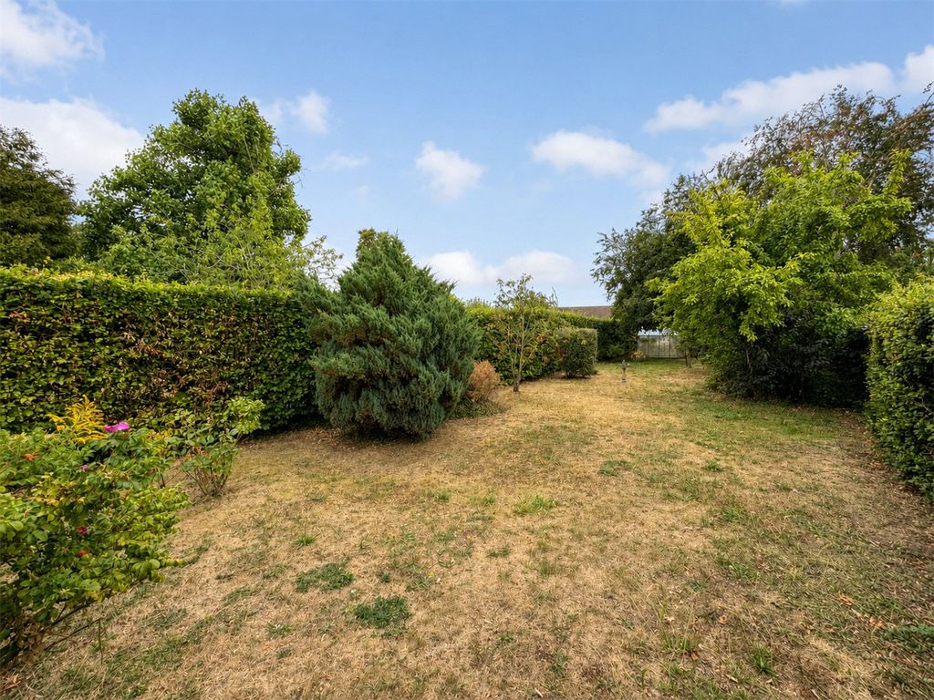 Property photo 3 of 18 Picture No. 10