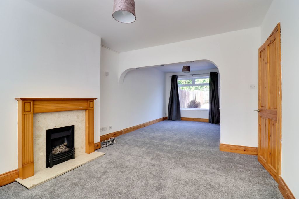 Property photo 3 of 24