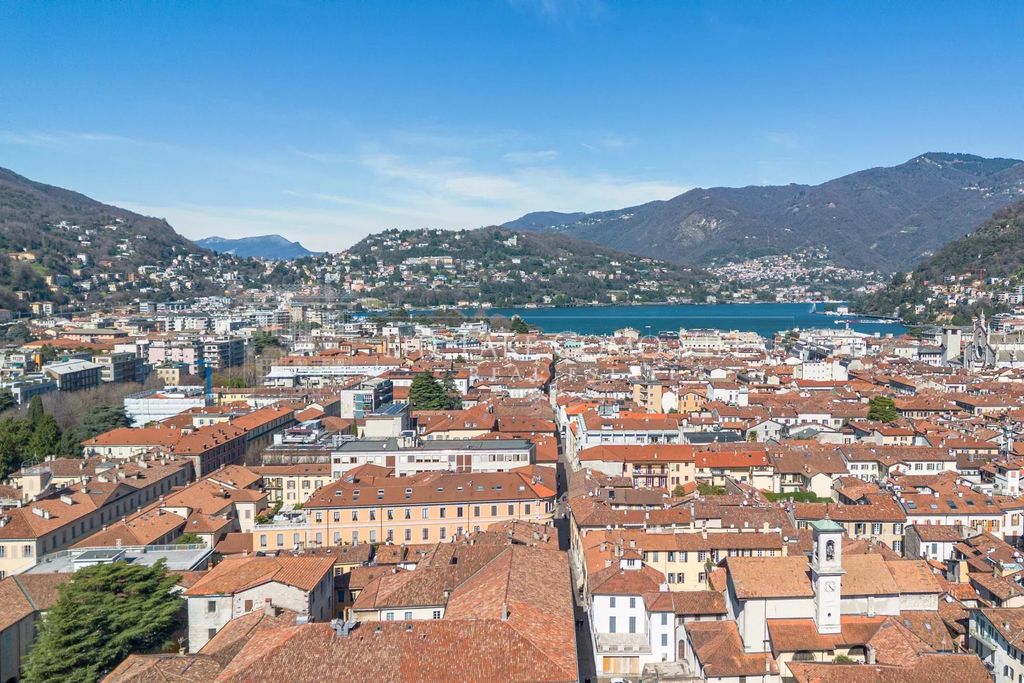 Property photo 1 of 25 The Lake Como Villa-Palazzo Parini