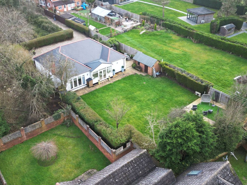 Property photo 2 of 31