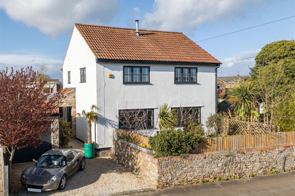 Property photo 1 of 27 Exterior