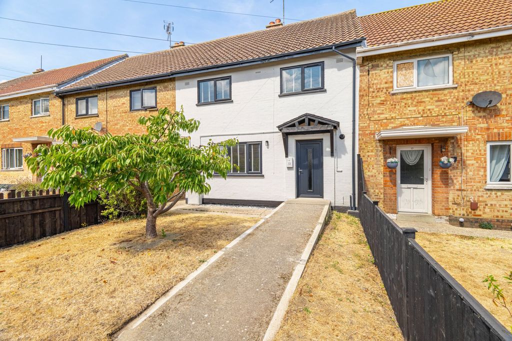 Property photo 1 of 18