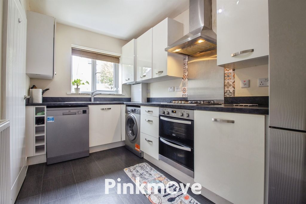 Property photo 3 of 15