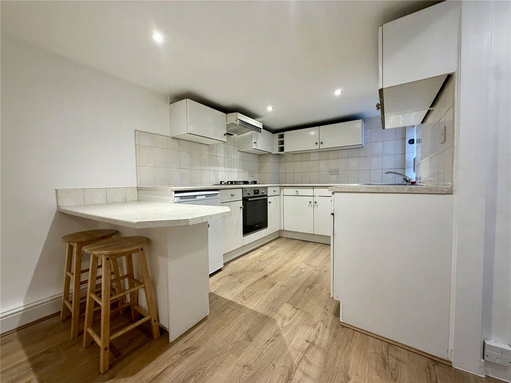 Property photo 1 of 6 Picture No. 25