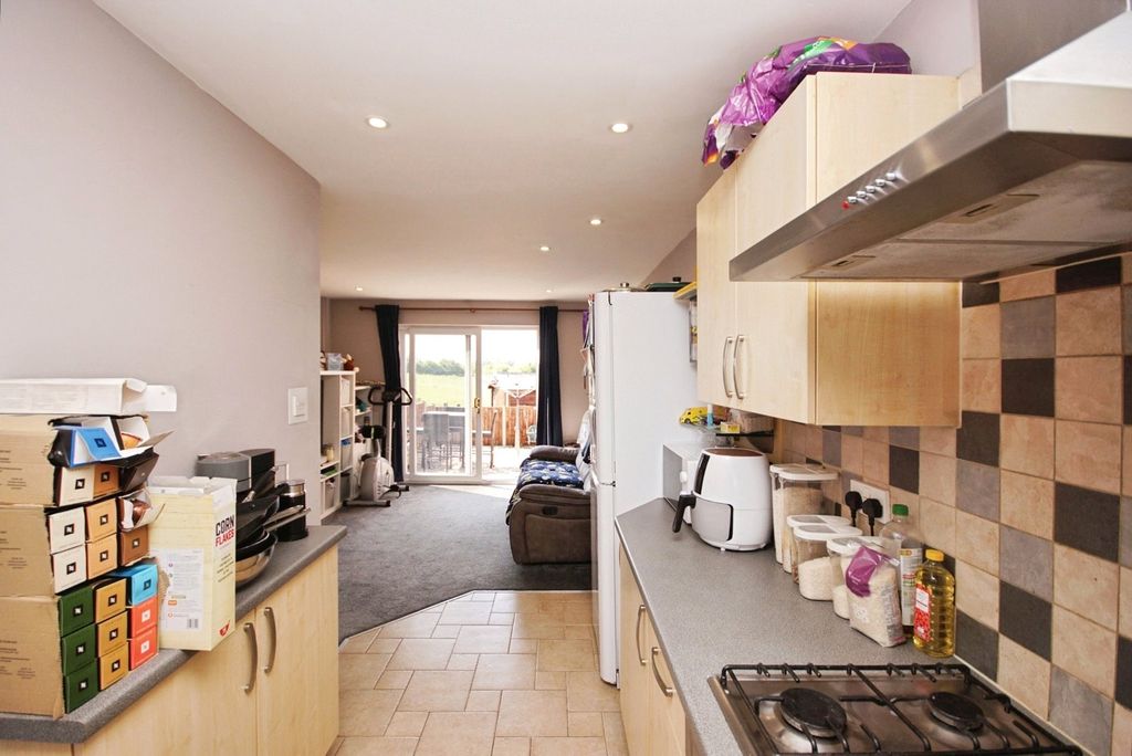 Property photo 3 of 17 Picture No. 22
