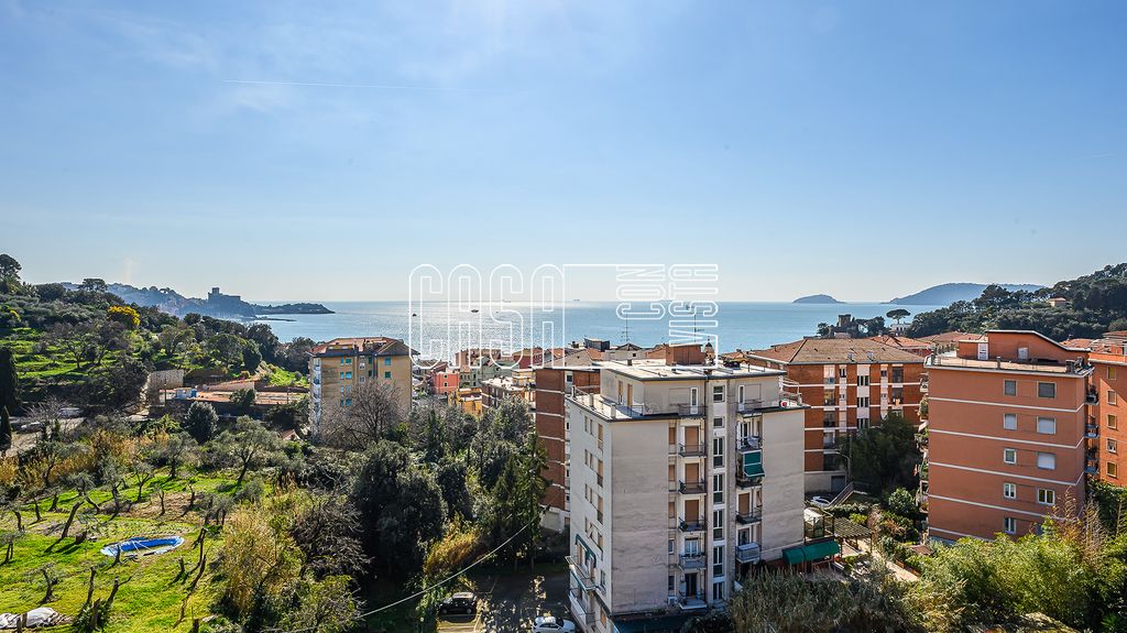 Property photo 3 of 33