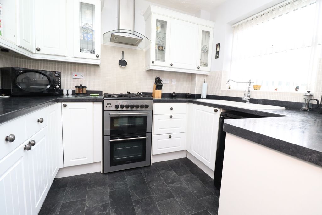 Property photo 2 of 13 Img_6256