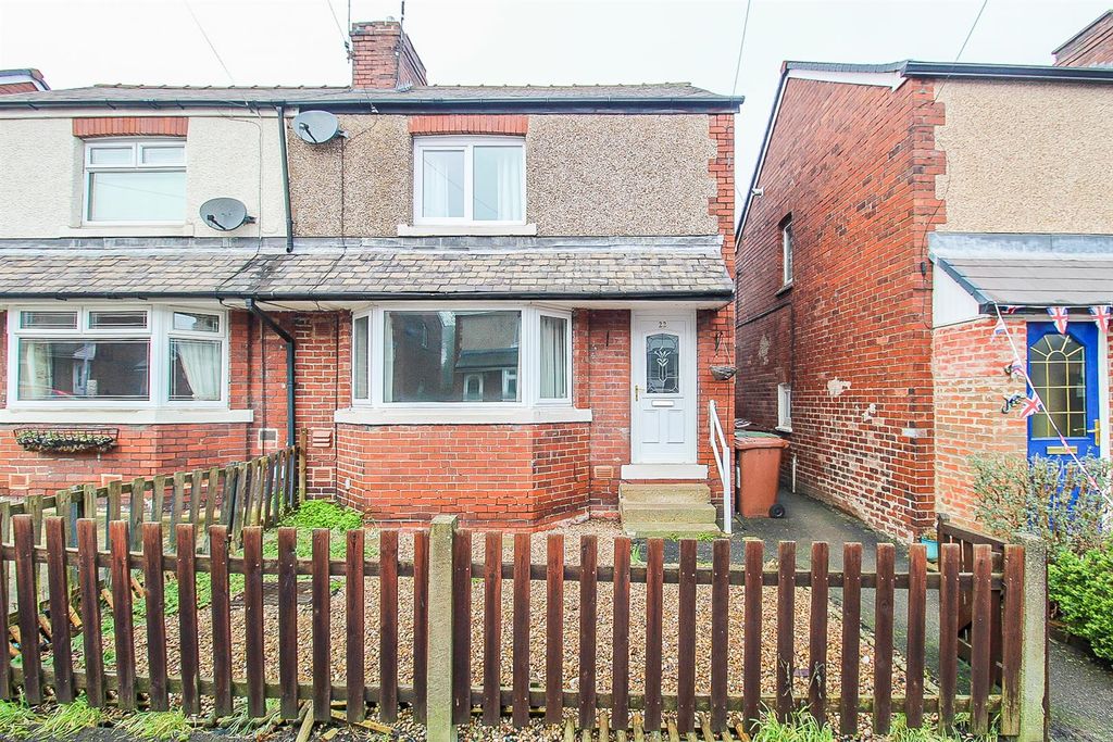 Property photo 1 of 8