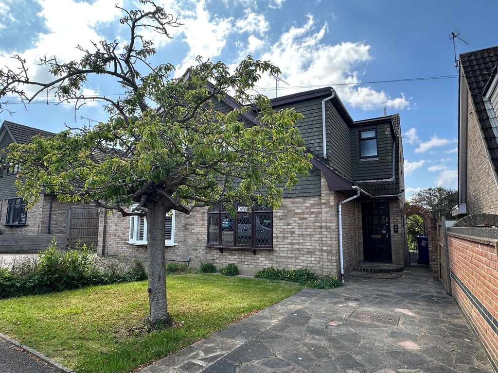Property photo 1 of 12 Front