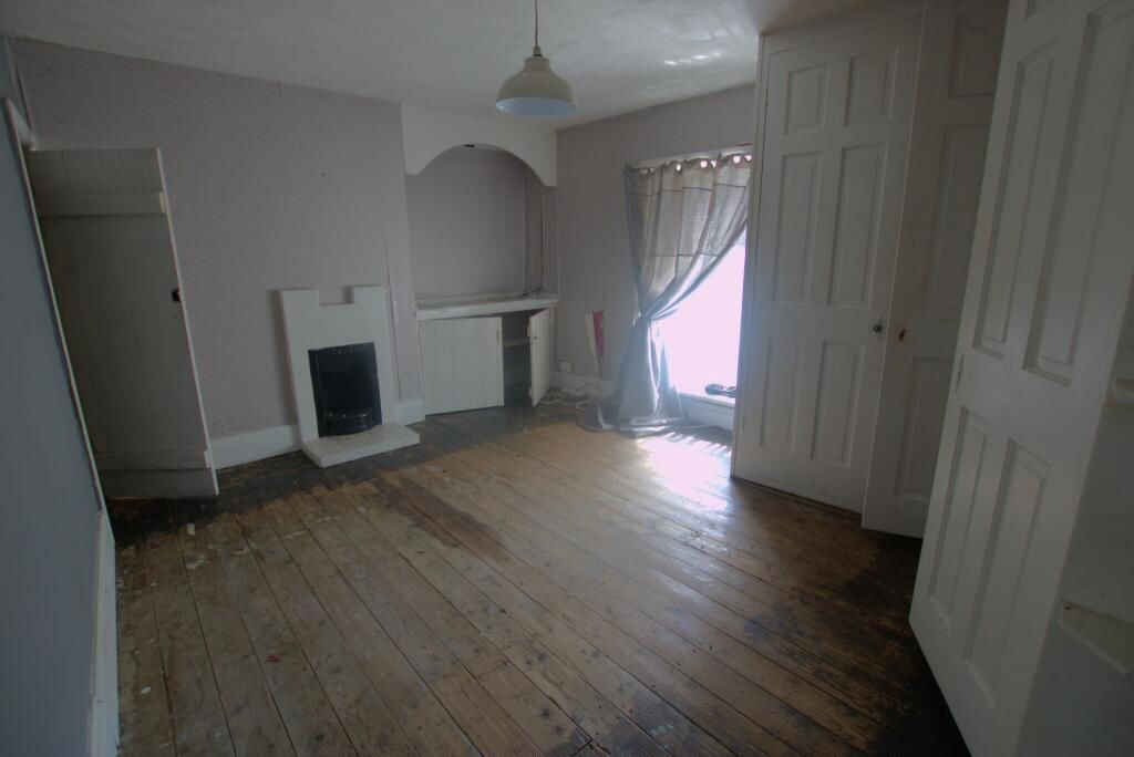 Property photo 3 of 9