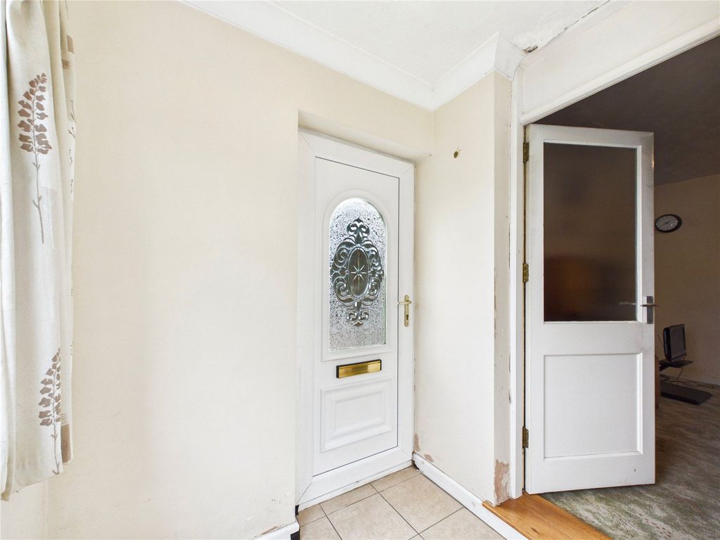 Property photo 2 of 17 Picture No. 31
