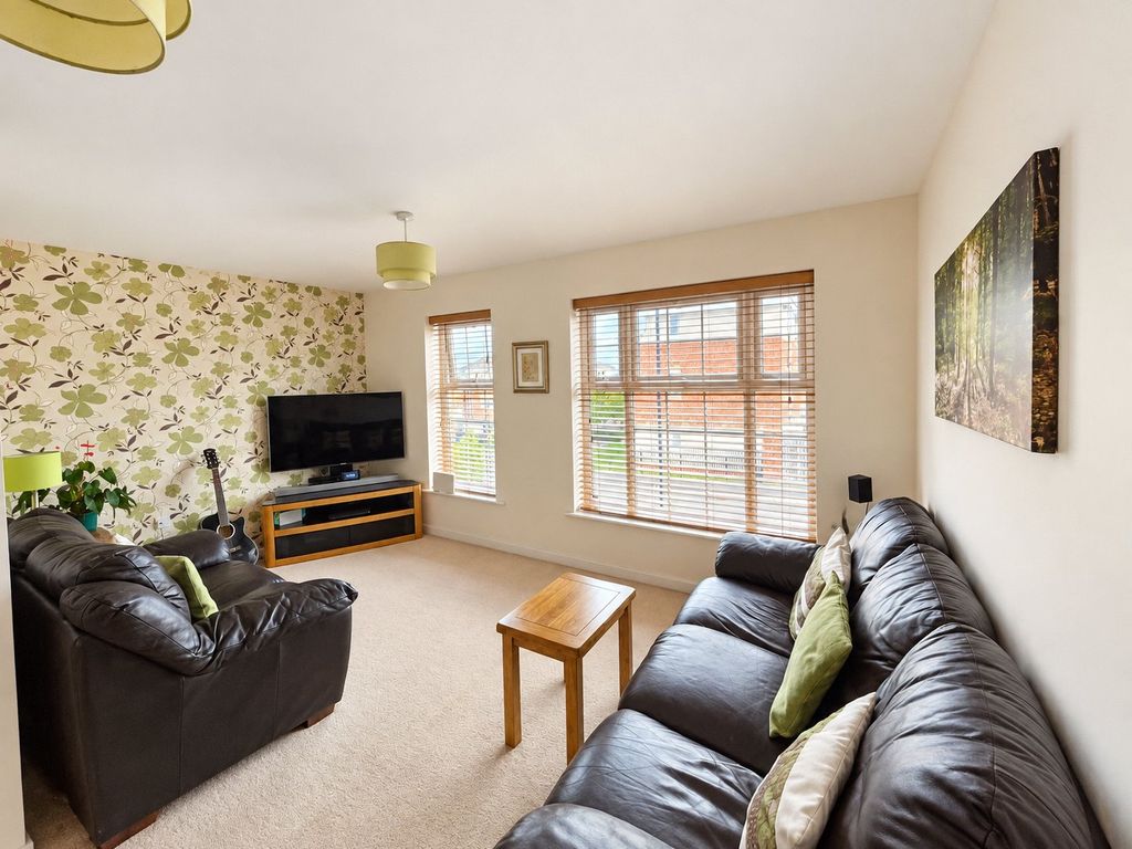 Property photo 3 of 23 Picture No. 10