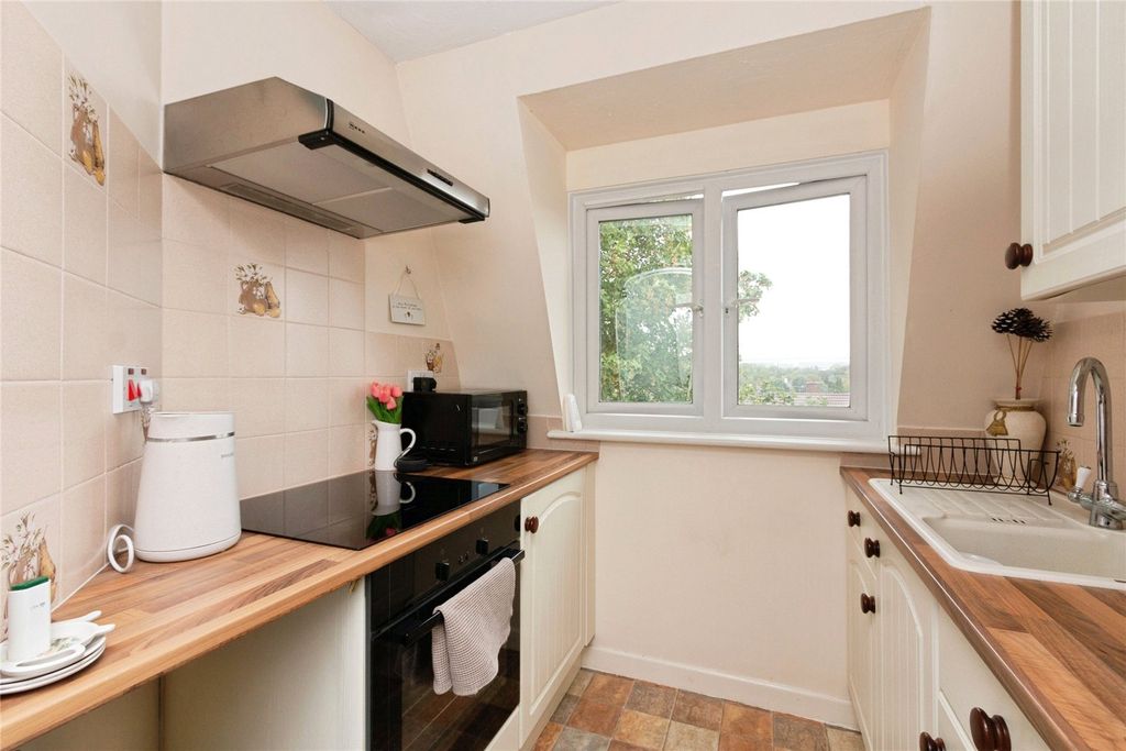Property photo 3 of 21 Picture No. 19