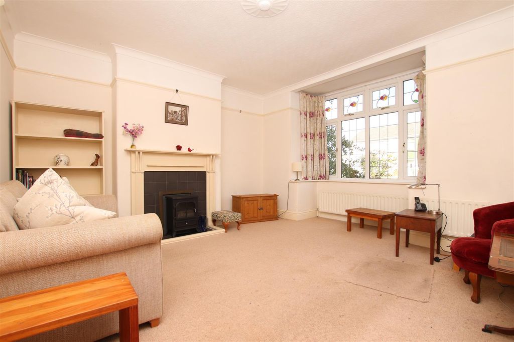 Property photo 2 of 13 Living Room.Jpg