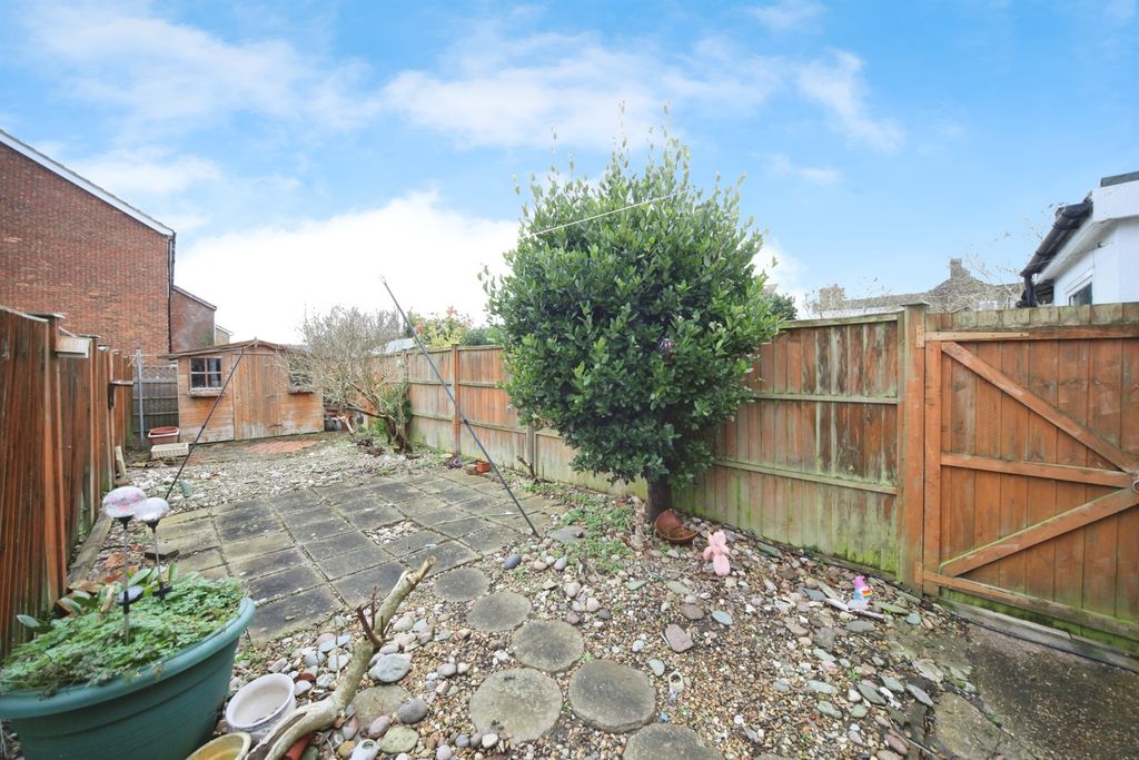 Property photo 3 of 16