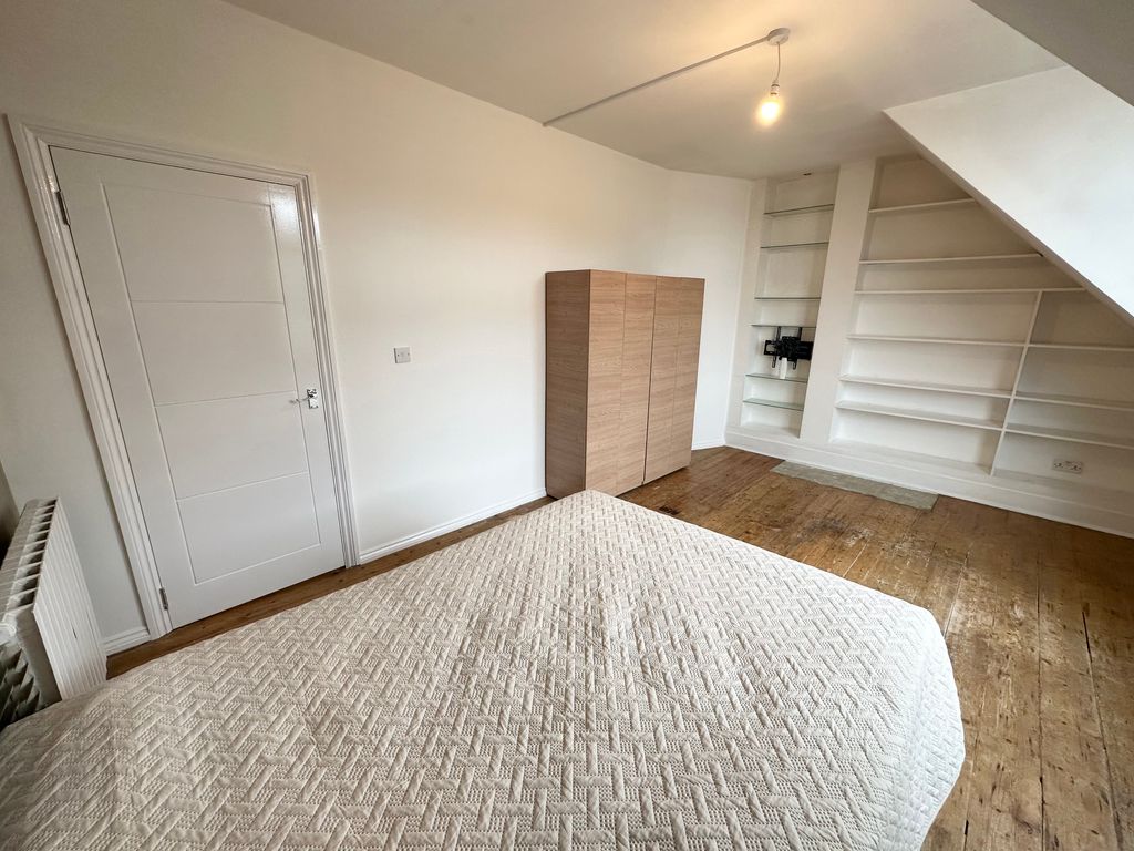Property photo 3 of 13 Room A