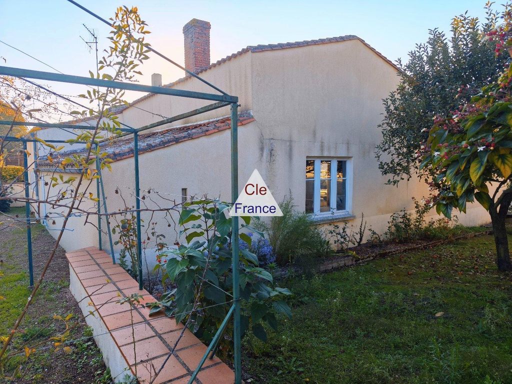 Property photo 3 of 19