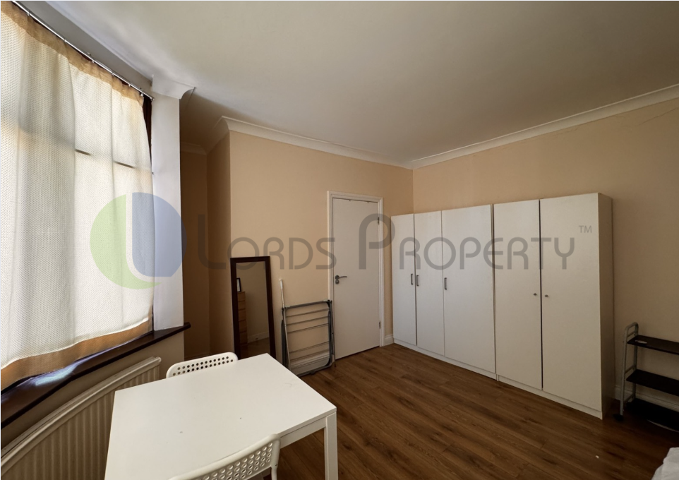 Property photo 2 of 5
