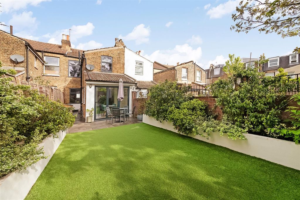 Property photo 2 of 15 Rear Garden