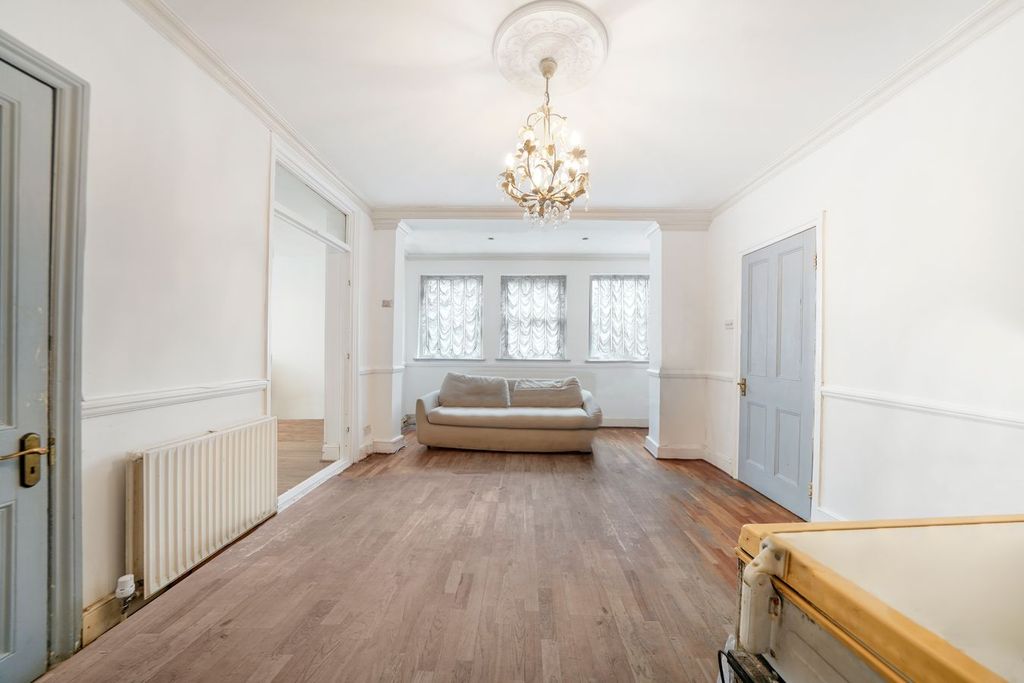 Property photo 2 of 15