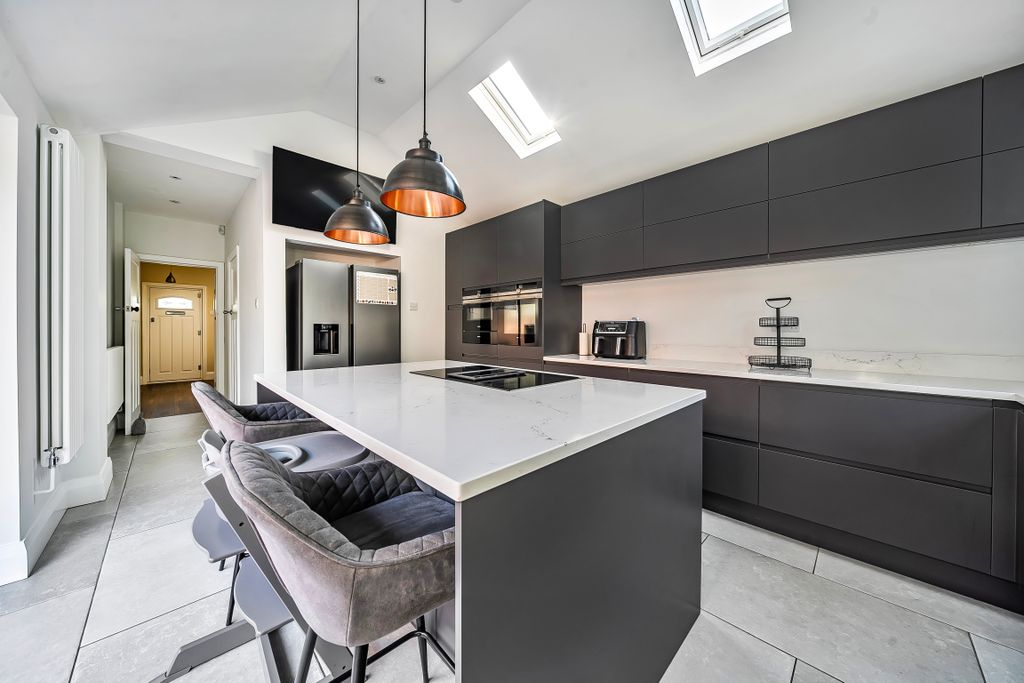 Property photo 3 of 19 1344858-19-68A8A4Afb2d18
