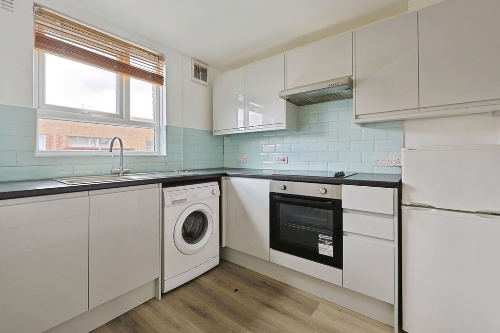 Property photo 2 of 15 Pbox-Img.Jpg