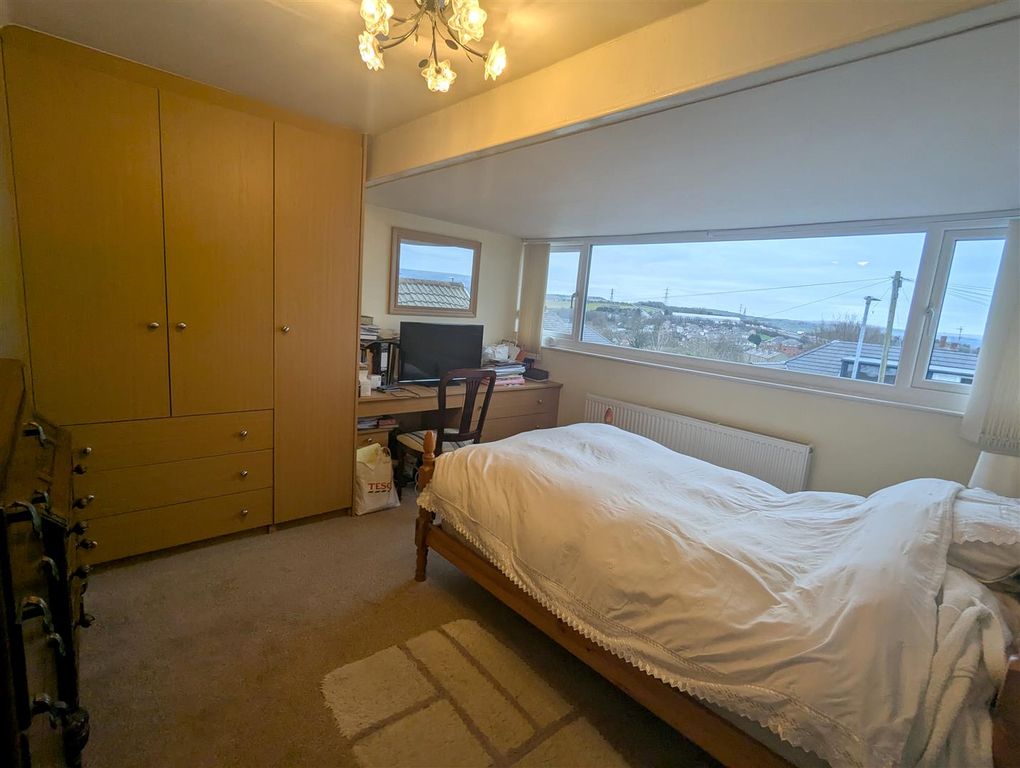 Property photo 3 of 17 Bedroom Two