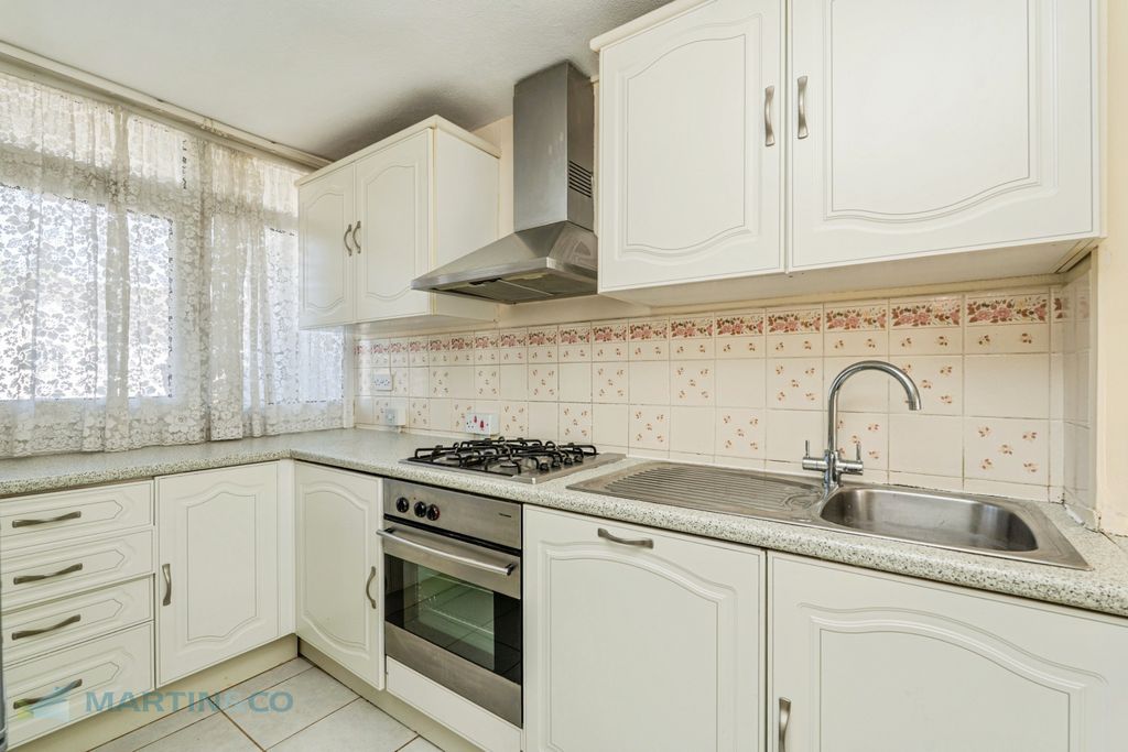 Property photo 2 of 13 1. Kitchen