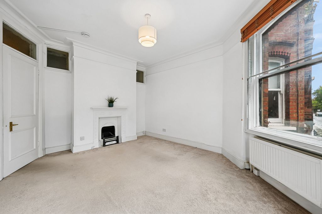 Property photo 1 of 9