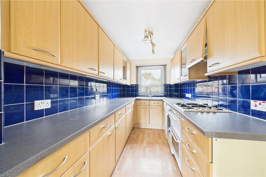 Property photo 2 of 6 Picture No. 09