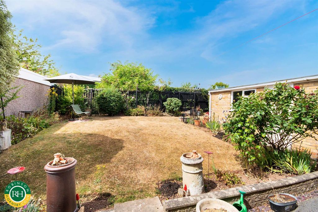 Property photo 3 of 19