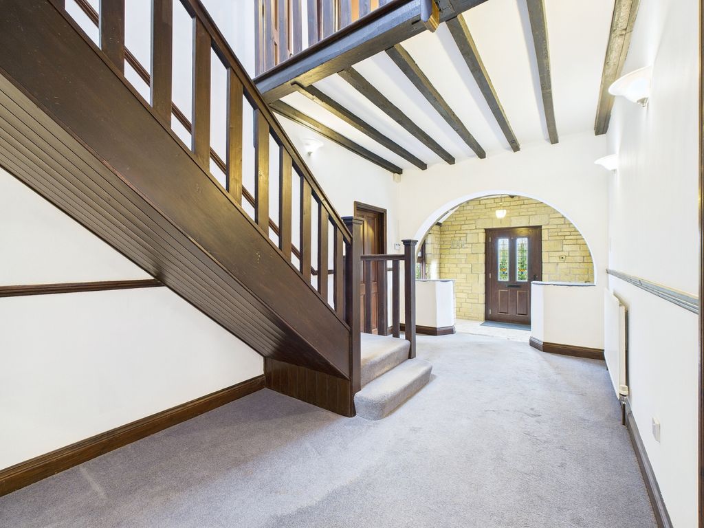 Property photo 3 of 27 Cam01909G0-Pr0441-Still061