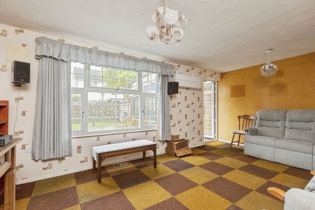 Property photo 2 of 20 1-11