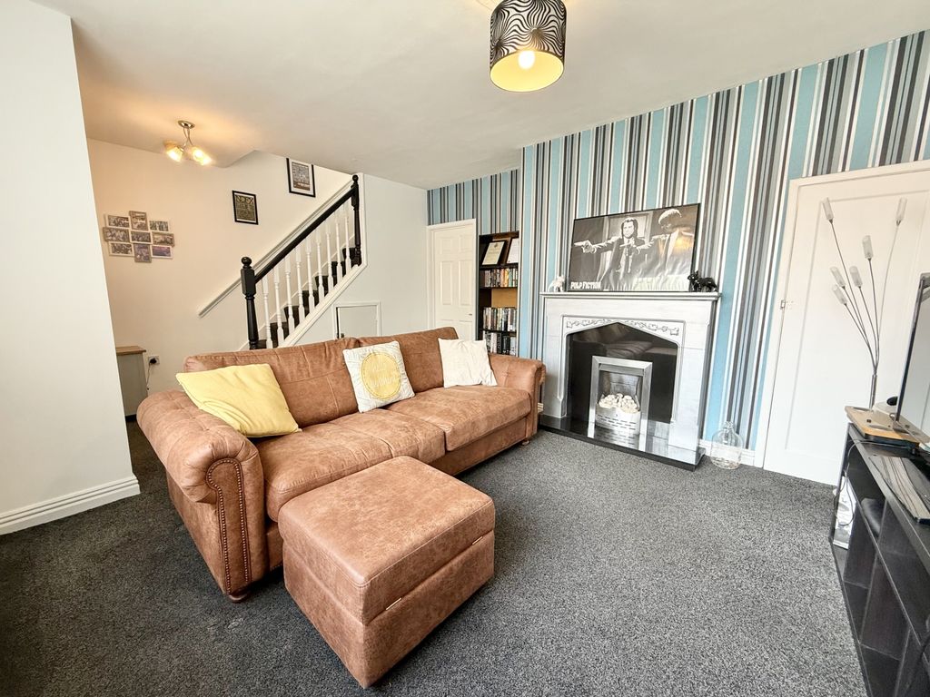 Property photo 3 of 16 Img_1828