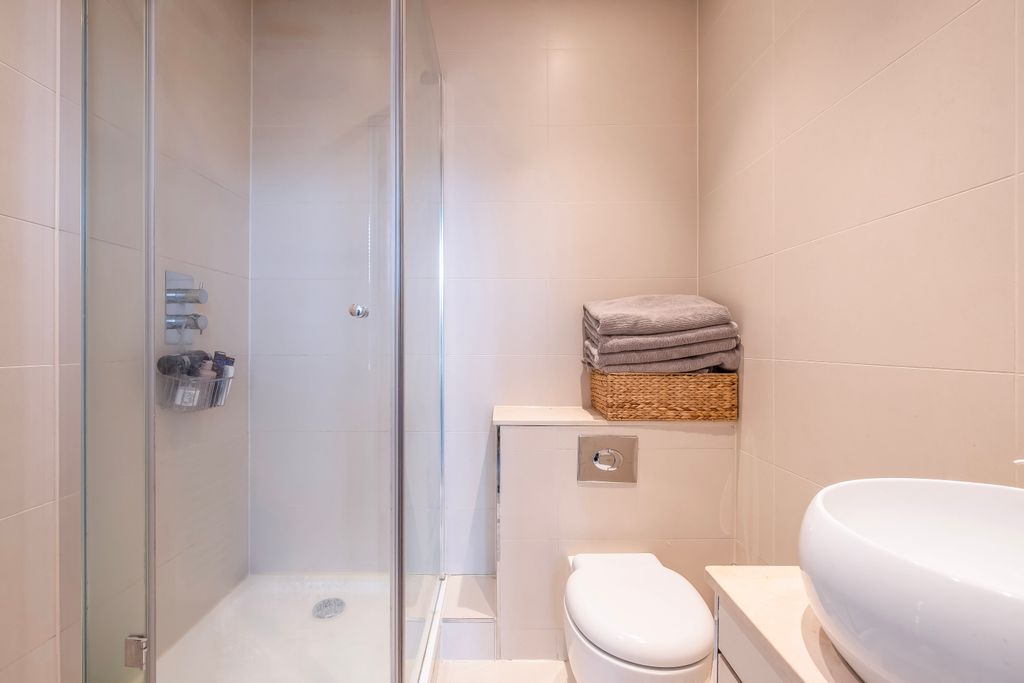 Additional image 12 of 3 bed flat for saleKings Road, Richmond TW10