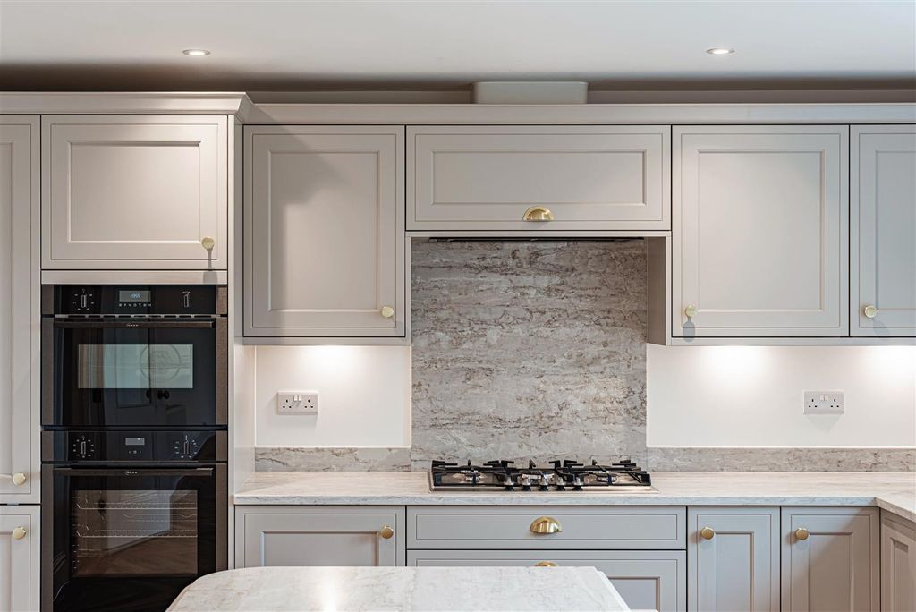 Property photo 2 of 20 L J Imaging-5.Jpg