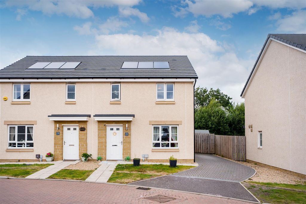Property photo 1 of 25 76Lambourne-26.Jpg