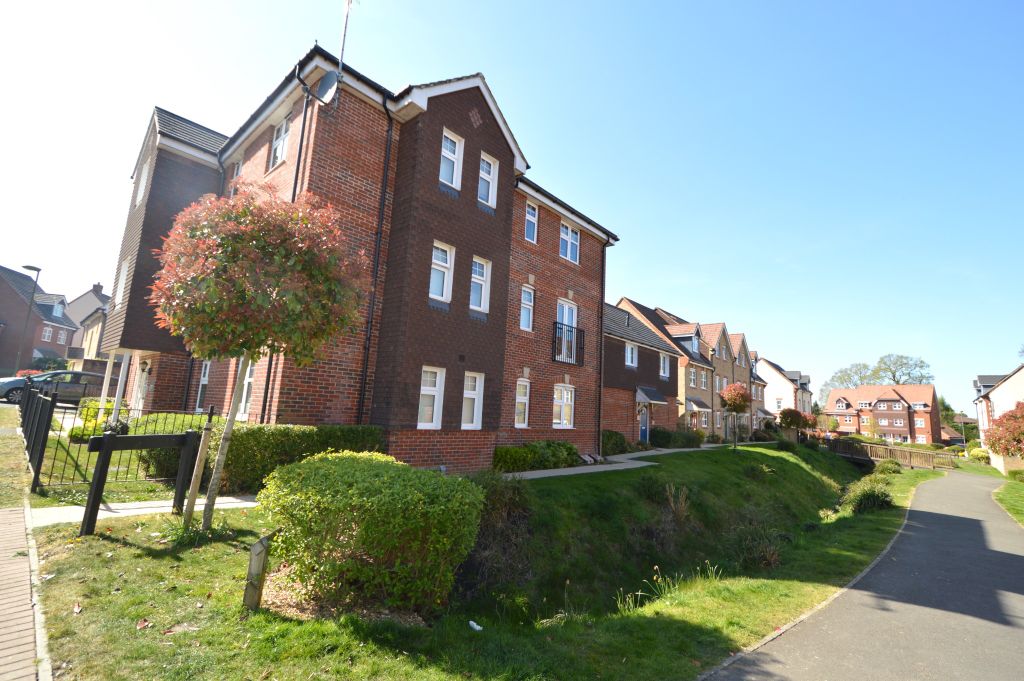 Property photo 2 of 14 Ground Floor Flat