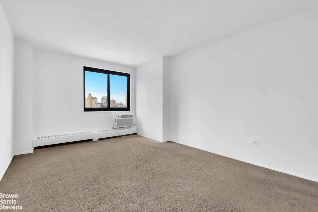 Property photo 3 of 7 <Alttext/>