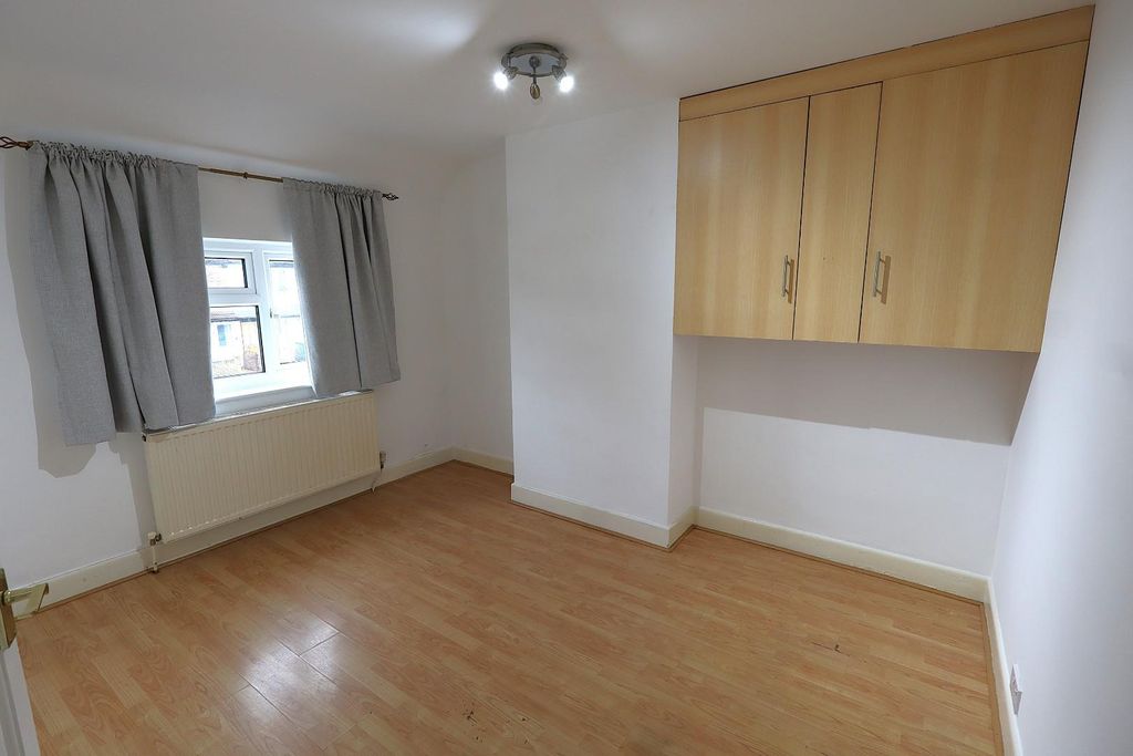 Property photo 3 of 6 Lounge