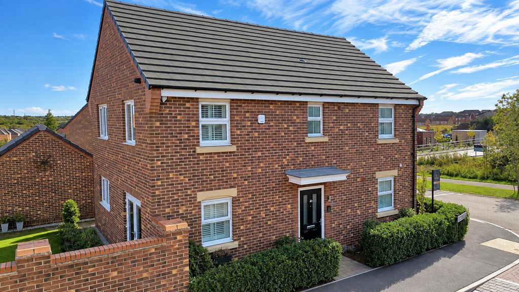 Property photo 1 of 42 2.Png