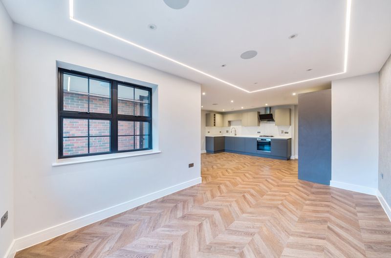 Property photo 2 of 18 Photo 9